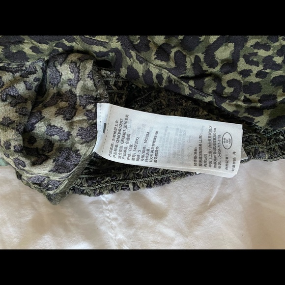 Hollister Women’s Green Printed Tube Top Size S - Picture 3 of 14